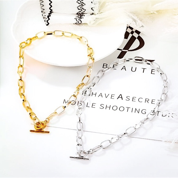 ⚜️[𝟯/$𝟭𝟴]⚜️Lock Big Link Gold Chic Choker NEW - Picture 6 of 10